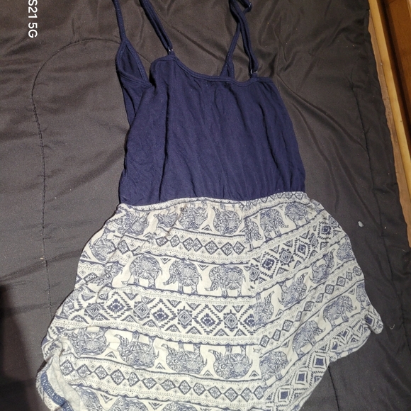 Romper - Picture 2 of 4